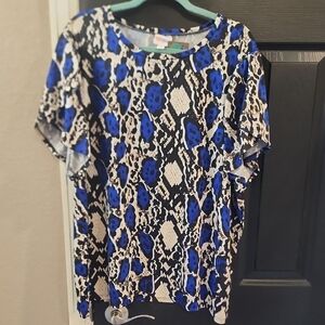 LuLaRoe Blue and Black Boxy Short Sleeve Tee
